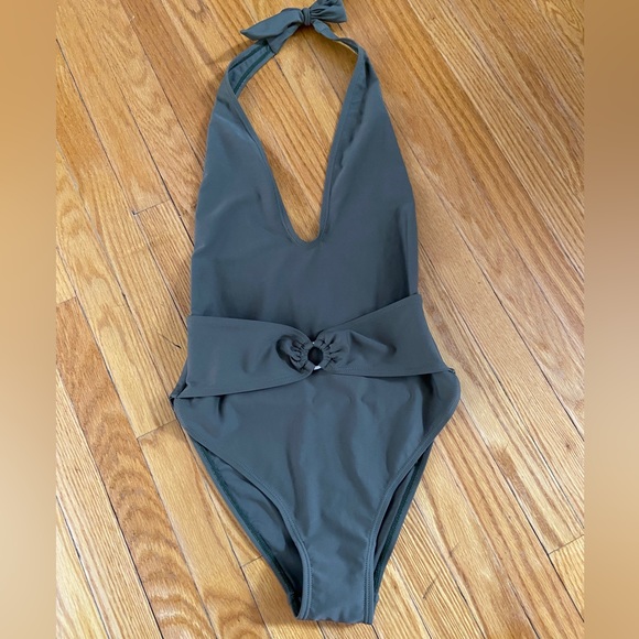 Molly Bracken one peace swim - Picture 1 of 3